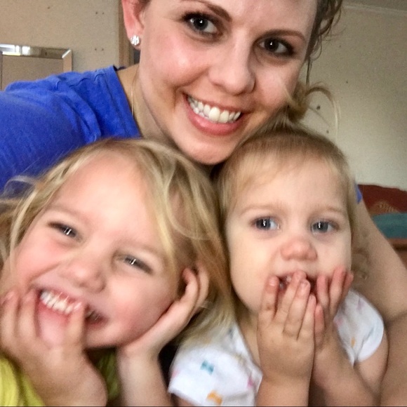 Meet your Posher, Sara - Picture 7 of 10